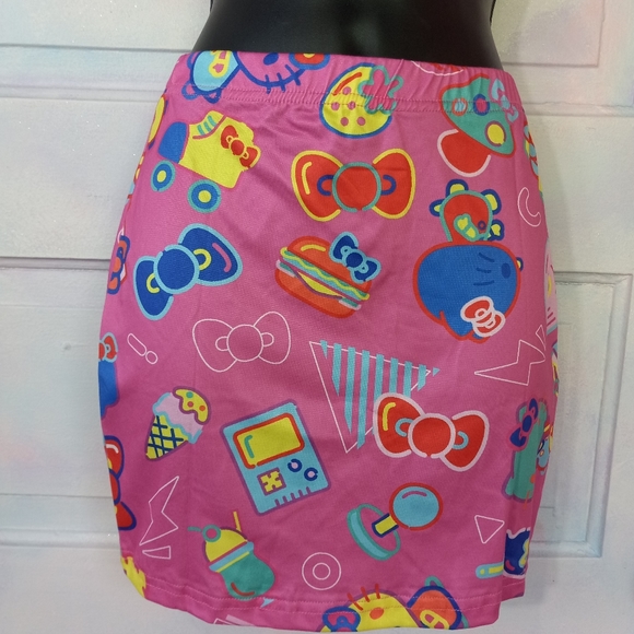 😵Hello Kitty kawaii graphic skirt set w/ ruffled tube top! Nwt! So cute! - Picture 3 of 7